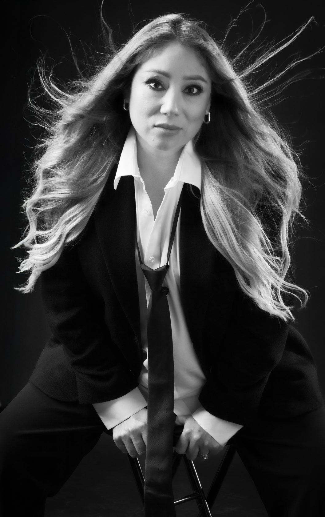 Retrato de poder en blanco y negro